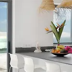 Alba House فيلة *