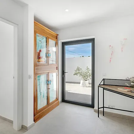 Alba House * أذيخي